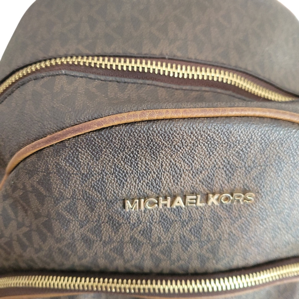 ​Michael Kors Abbey Medium Backpack Brown Signature MK Logo Print Gold Hardware - Picture 11 of 13